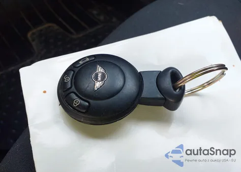 2010 Mini Cooper from USA, damaged, VIN WMWMR3C57ATZ18745